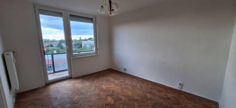  PREDAJ: 3 izbový byt s balkónom, 72 m2 - KOMÁRNO