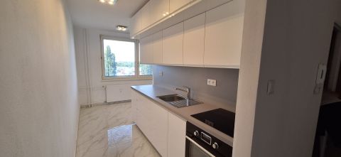  PRENÁJOM: 2 izbový byt s balkónom, ul. Komenského - KOMÁRNO