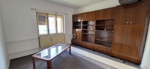  PREDAJ: Rodinný dom s pozemkom 2 452 m2 - IŽA, okr. KN