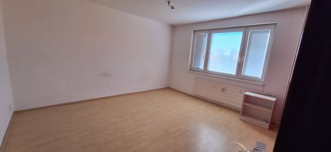  PREDAJ: 3 izbový byt s loggiou, 61 m2 - KOMÁRNO, EXKLUZÍVNE !